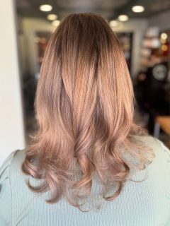 𝘈𝘶𝘵𝘶𝘮𝘯 𝘣𝘭𝘰𝘯𝘥𝘦 🍁🧸🤎

🍂 highlights
🍂 lowlights 
🍂 k18
🍂 gloss 
🍂 knippen 
🍂 föhnen 

#blonde #folies #highlights #lowlights #gloss #k18 #lovekm #kevinmurphynl #blowdry #lintsenkappers #kapperalphenaandenrijn