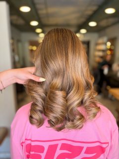 𝑺𝒑𝒓𝒊𝒏𝒈 is in the 𝑯𝒂𝒊𝒓 🌸

Naturel balayage & een nieuw model 

#balayage #kevinmurphynl #k18