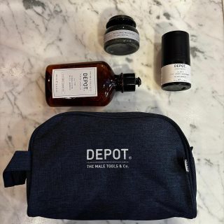 🎁 VADERDAG WINACTIE 🎁

Na de succesvolle actie voor de moeders tijdens moederdag, mogen natuurlijk alle geweldige vaders niet ontbreken! Wil jij jouw vader verrassen met iets moois? Pak dan deze kans! Vertel ons waarom jouw vader het verdient om te winnen en maak kans op een prachtig cadeau 🥳

🕺Hoe werkt de vaderdagactie?🕺

Laat tussen 11 juni en 19 juni in de reacties weten waarom jouw vader de beste is en deze prijs moet winnen. Hoe persoonlijker, hoe leuker!

We kiezen 3 winnaars en zij ontvangen elk 4 heerlijke verzorgingsproducten van Depot om aan jouw vader te geven 🎊

🏆 Op 19 juni in de ochtend maken we de 3 winnaars bekend. Succes! 🥳